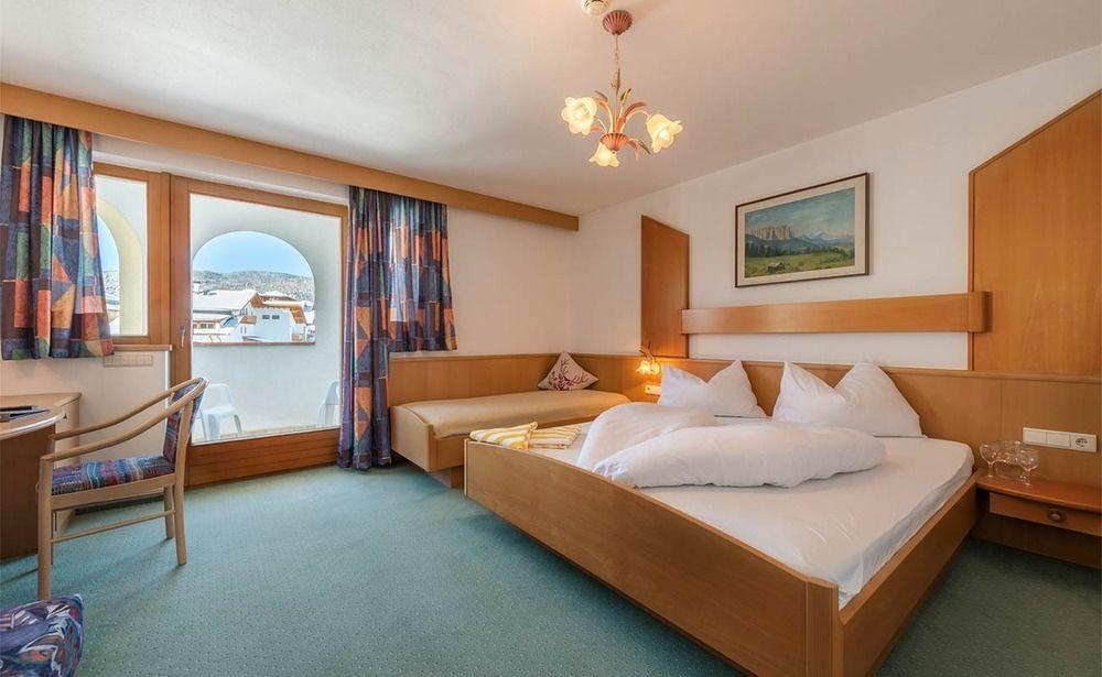 Hotel Alpenfrieden マランツァ エクステリア 写真